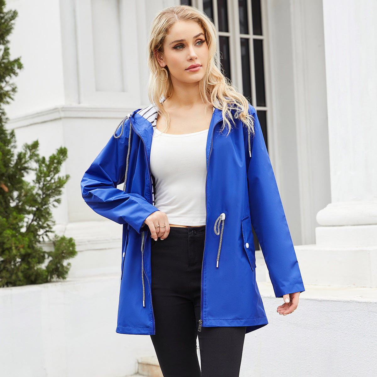 Long Sleeved Splashproof Mid Length Hooded Jacket